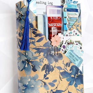 Blind Date With a Book box | Mystery Book Box Gift for Book Lover | BookTok Cozy Reader Bundle | Blind Book Date | Bundle Box Bookworm Gifts immagine 6
