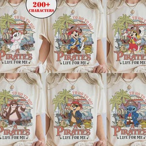 Könnte beinhalten: Eine weiße Keramik-Tasse mit schwarzem Henkel und dem Text "But First, Coffee" in fetter, schwarzer Schrift. Die Tasse steht vor einem neutralen Hintergrund, der ihr schlichtes Design hervorhebt.