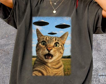 Cat Selfie Ufo Western Shirt, Comfort Colors Tee, Funny Cat Vintage Tee, Funny UFO Cat Selfie Shirt, Cat Meme Graphic T-Shirt, Cat Ufo Tee