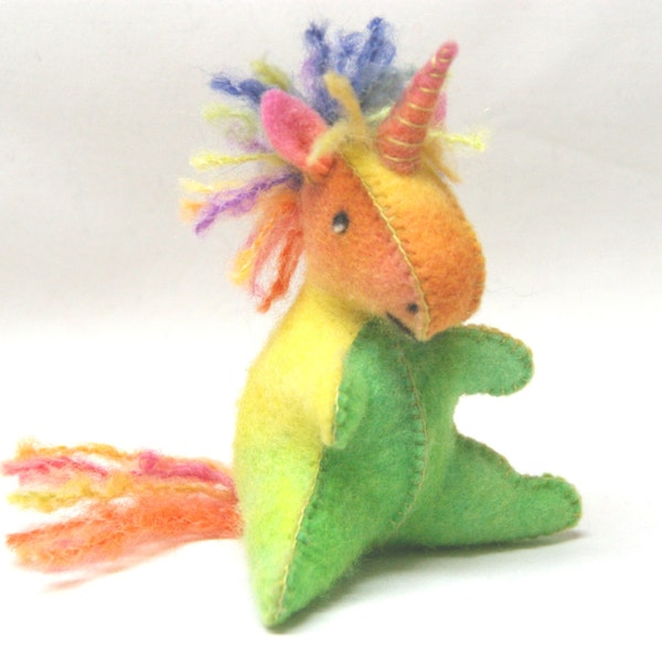UNICORN pattern - instant download sewing pattern for Waldorf style toy Unicorn using felt and wool, felt toy, DIY plushie