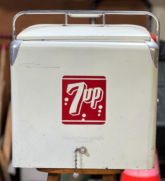 Vintage 1950s 7up Metal Cooler – Progress Refrigerator Co. KY