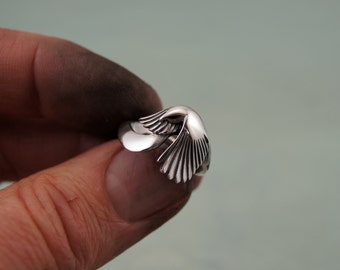 Magpie ring , silver