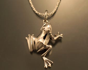 frog pendant silver