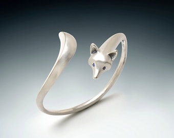 fox bracelet, gem  eye. silver