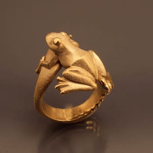 frog ring  bronze
