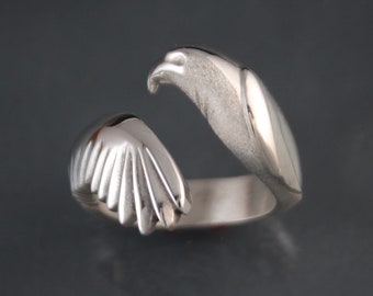 buzzard hawk.  ring,  silver