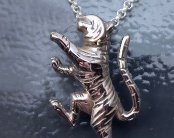 tiger pendant