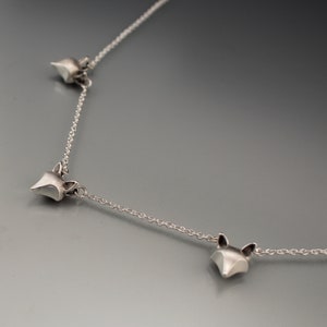 fox kit, three head necklace, silver 画像 3