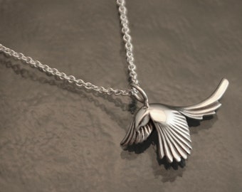 Magpie pendant, silver with chain