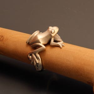 frog ring, silver