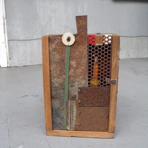 SOLD Abstract Box Light