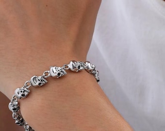 Gothic Skull Chain Bracelet for Men – Punk Rock Biker Jewelry, Adjustable Silver Skull Head Wristband