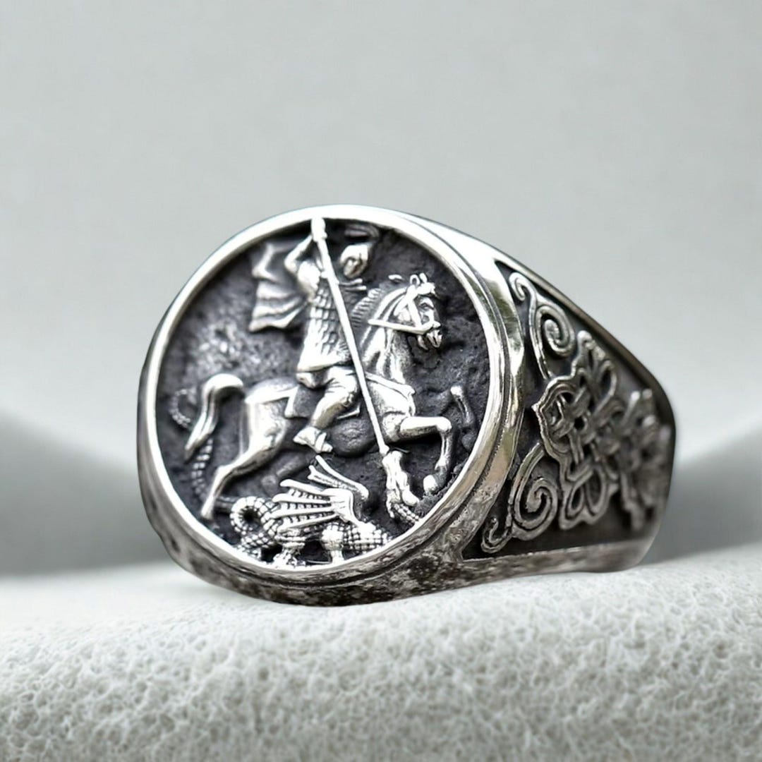 Knight Signet Ring for Men: Medieval Warrior Stainless Steel Ring ...