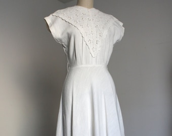 vintage 1940s eyelet lace dress {xs}