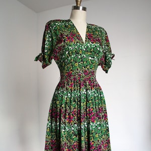 SALE // vintage 1940s silk floral dress {s}