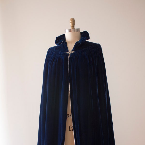 vintage 1920s blue velvet cape