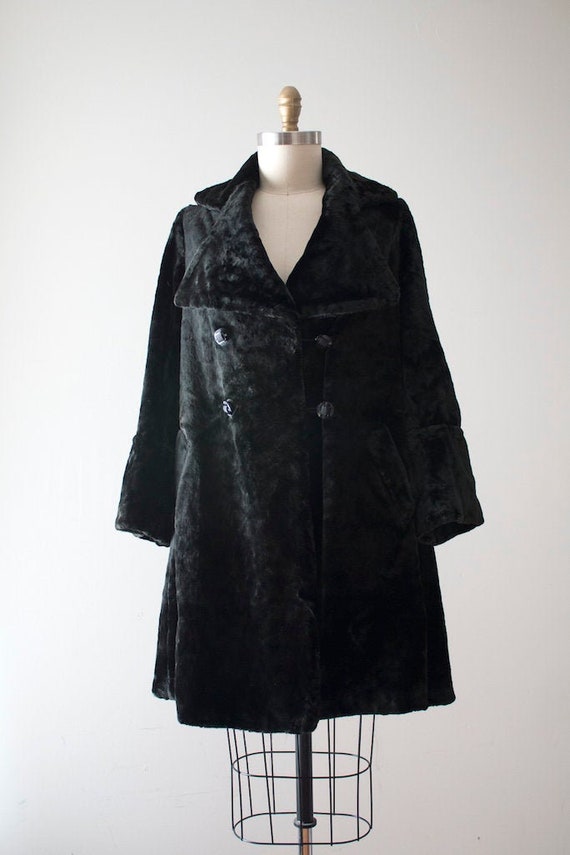 MARKED DOWN vintage 1920s faux fur coat - image 2