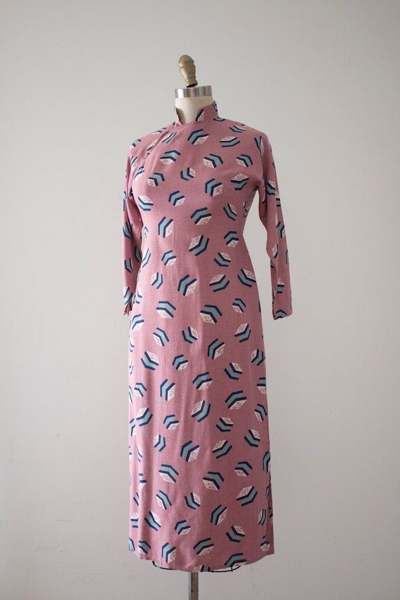 vintage 1940s novelty print Cheongsam dress