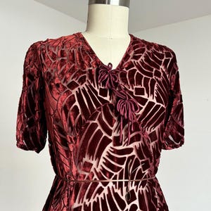 vintage 1930s sheer devoré velvet dress {m}