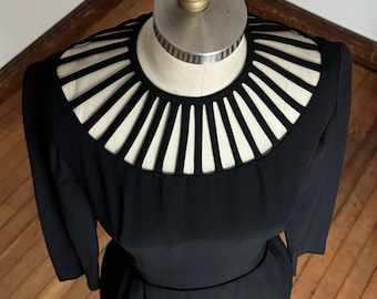 20 % OFF SALE // vintage 1960s cage neck wiggle dress {s}