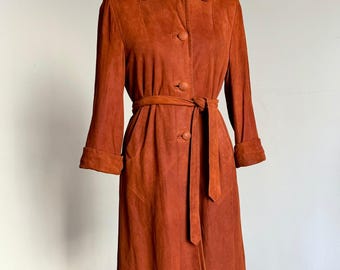 30 % OFF SALE // vintage 1940s suede coat {m/L}