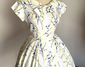30% OFF SALE vintage 1950s botanical dress {xs}