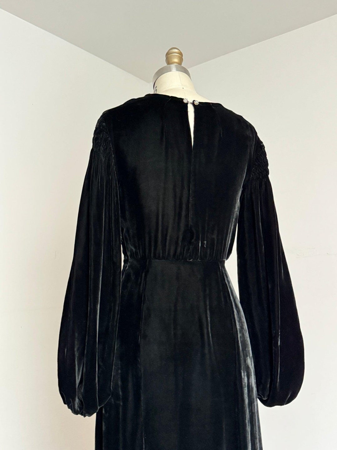 Vintage 1930s Black Velvet Gown {s/m} - Etsy