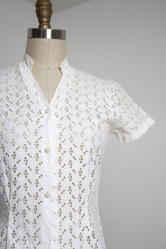 vintage 1940s eyelet top {xs} - image 2