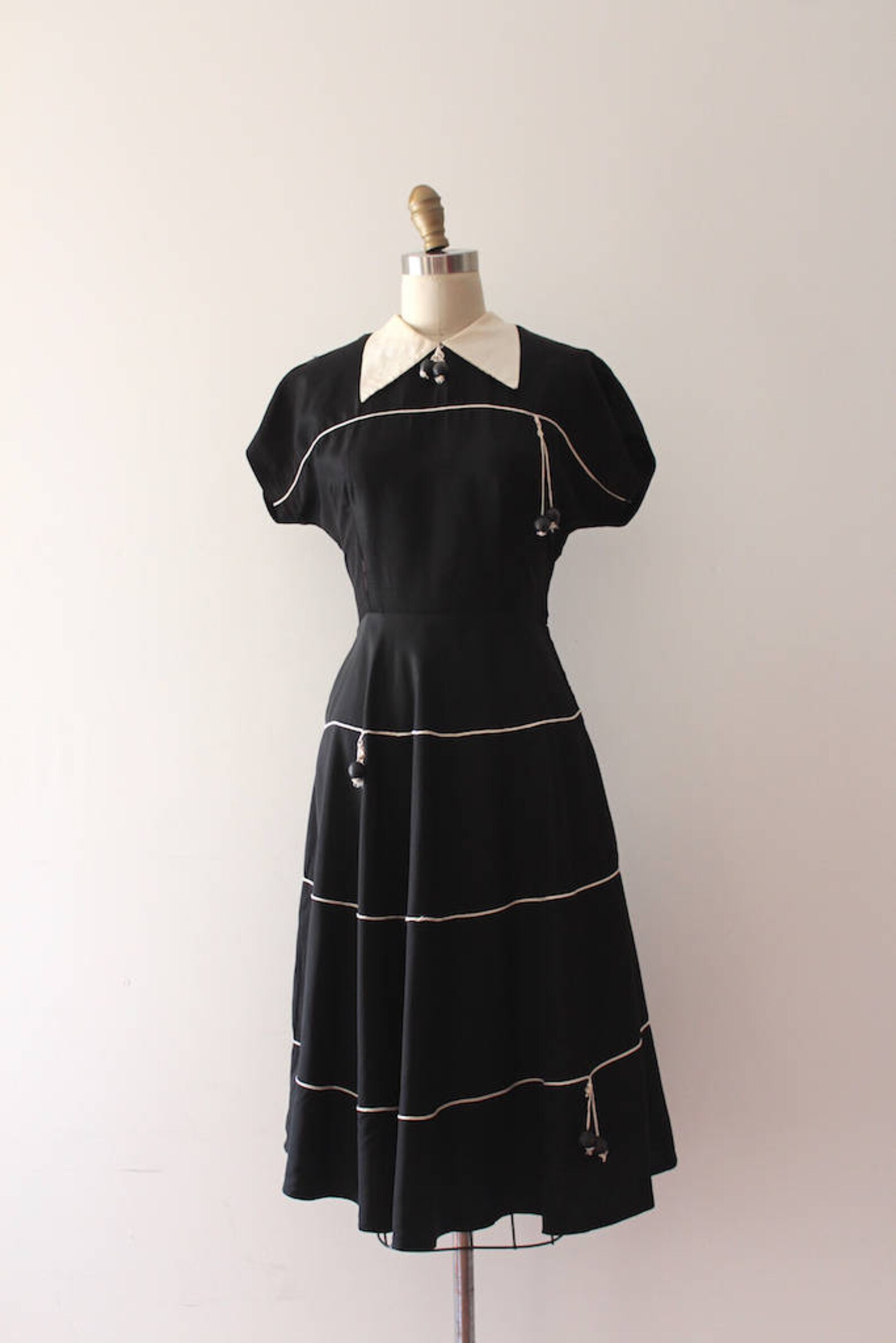 Vintage 1940s dress // 40s black dress as is | Etsy