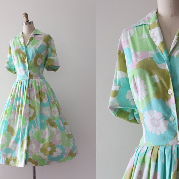 CLEARANCE vintage 1960s dress // 60s floral shirtwaist dress