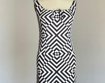 20 % OFF SALE // vintage 1960s psychedelic black and white dress {s/m}