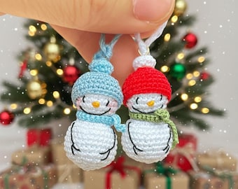 Miniature Snowman Christmas Dollhouse Decor  1:12 Scale Festive Accessory