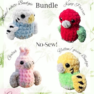 Puede incluir: Una hoja de patrón de ganchillo titulada Little Aussie Birds Bundle que muestra cuatro aves de peluche: un periquito azul y blanco, un loro rey rojo y verde, una cacatúa rosa y gris, y un periquito amarillo y verde con texto informativo.