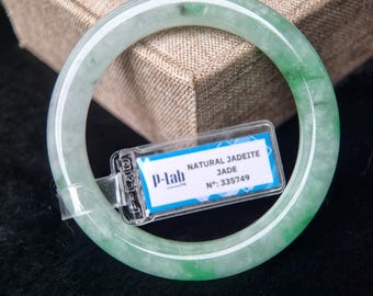週末限定セール　アラセイトウバングル　シャー太翠 本宫镯 DJade-New 53 mm x 46 mm 認定天然グリーンA翡翠ジェダイトバングル