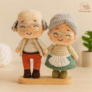 Ältere Häkelpuppe, Oma oder Opa, Amigurumi, Großeltern Paar Geschenk, handgefertigtes altes Paar, Ruhestand, Familiendekor, Jubiläum Bild 12