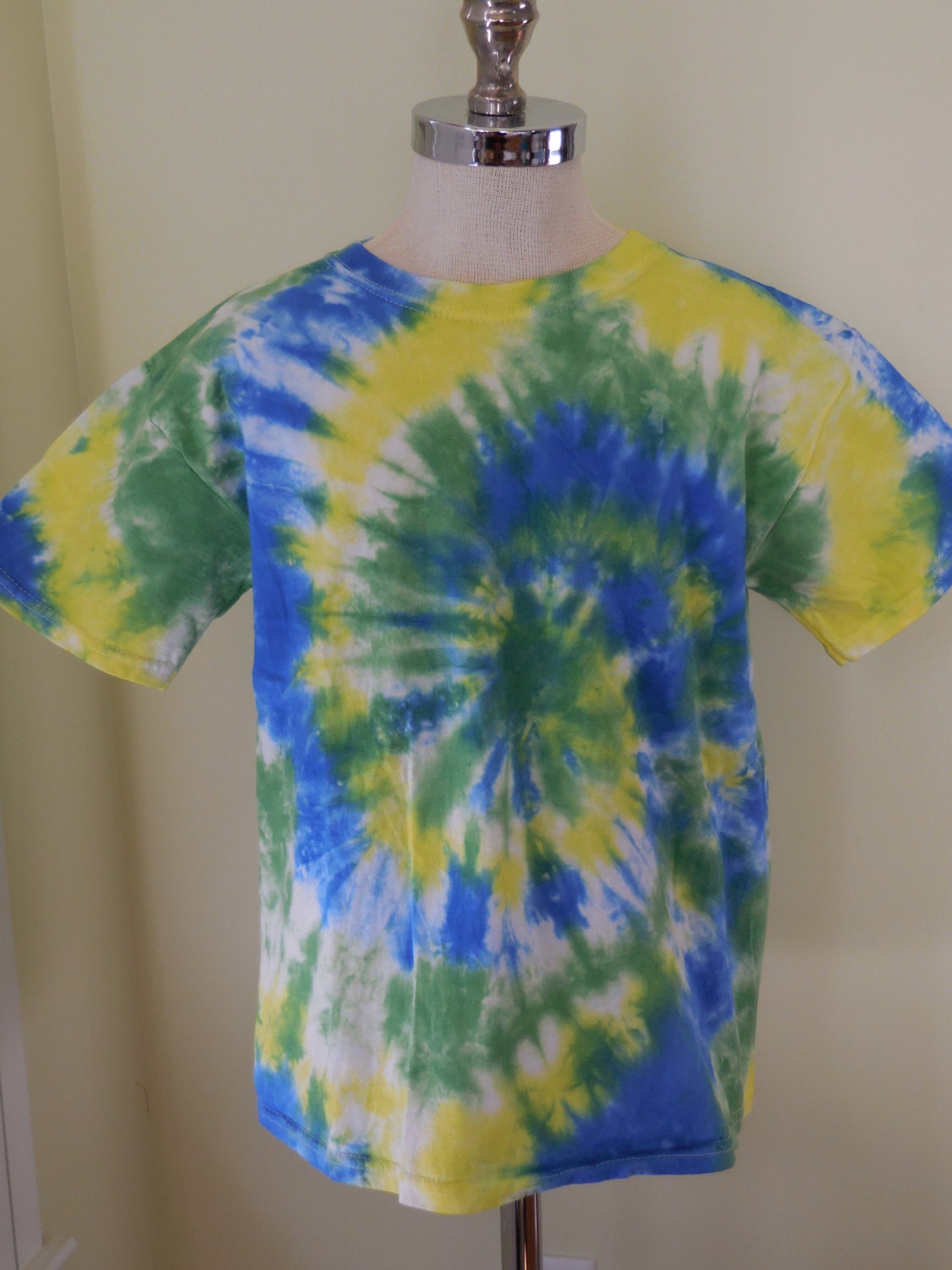 Children's Tie Dye T Shirt / Blue Green Yellow Spiral | Etsy