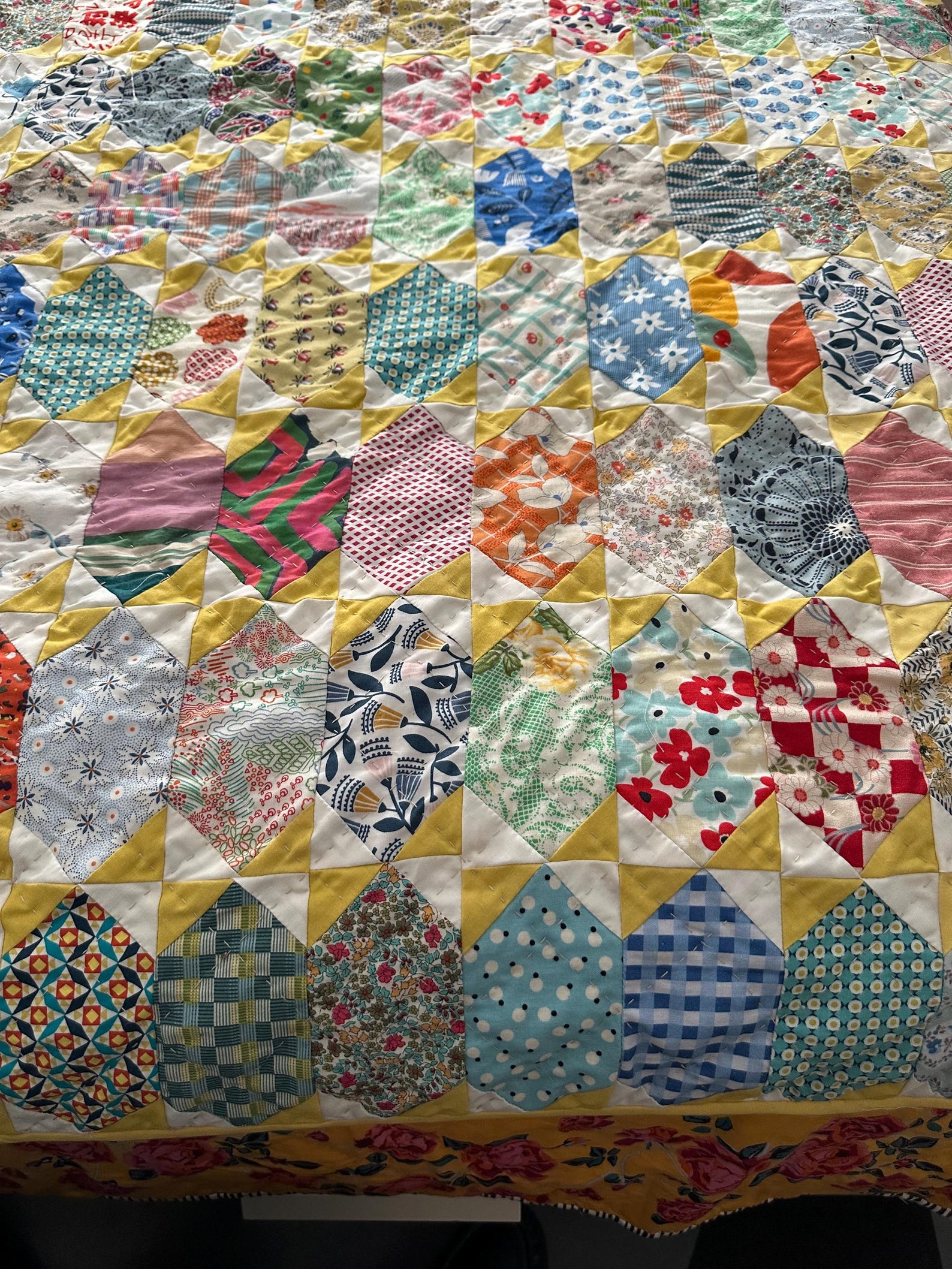 Cv Chartreuse Quilt Pattern and Starter Pack of Fabrics - Etsy