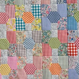 b Patrón de macizo de flores por bordado imagen 10