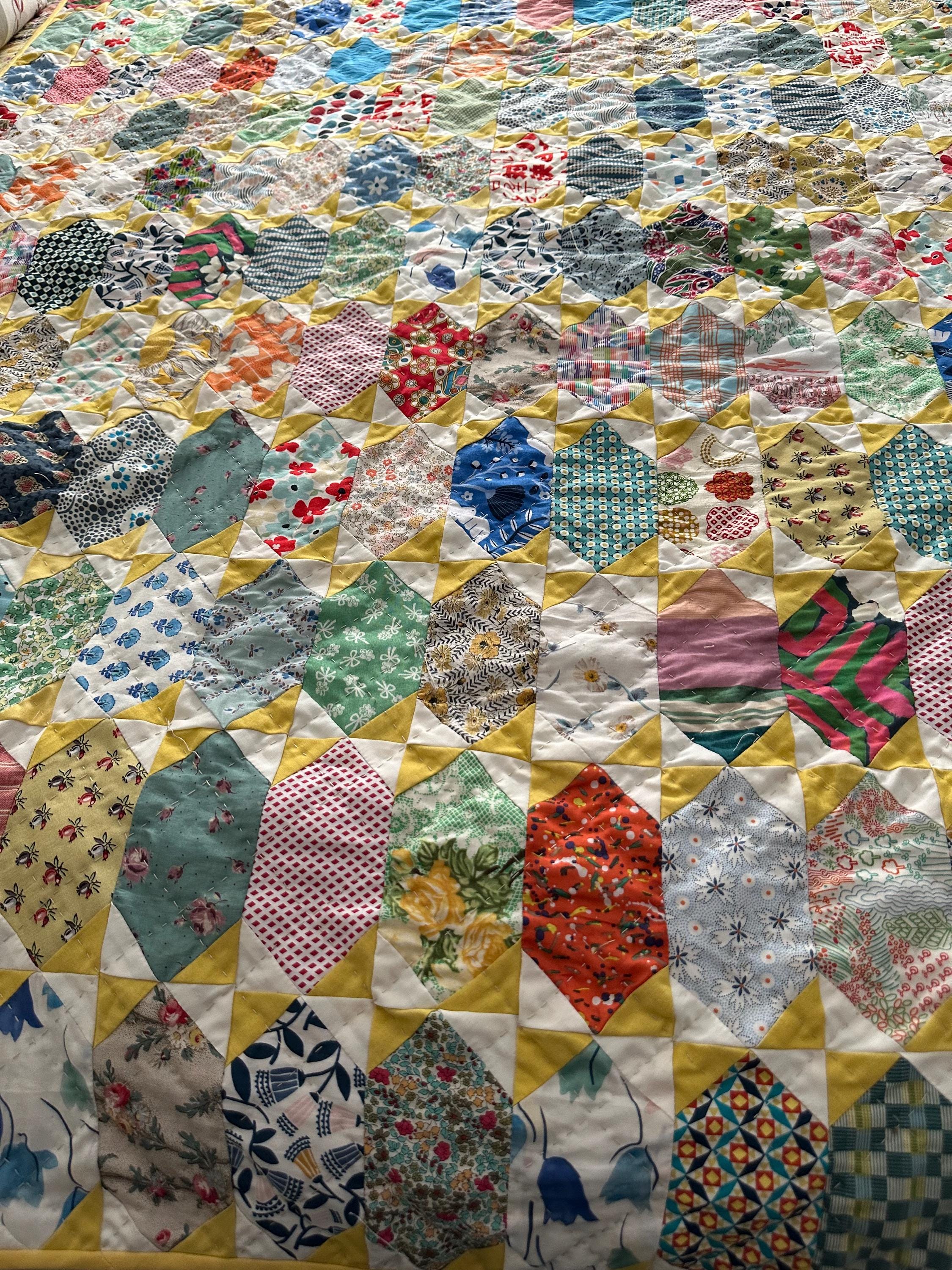 Cv Chartreuse Quilt Pattern and Starter Pack of Fabrics - Etsy