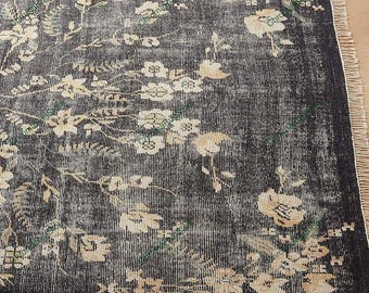 Vintage Black & Beige Floral Area Rug | Distressed Botanical Design | Modern Antique Style Carpet for Living Room, Bedroom and Home Decor
