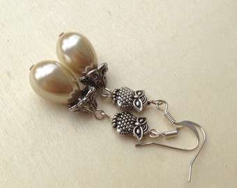 Owl Stand By You Glass Pearl Teardrop Earrings