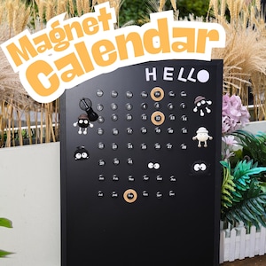 Anpassad magnetisk kalender med 50 datummagneter | Personlig kylskåpskalender i akryl, magnetisk tavla och funktionell heminredningspresent till värdinna