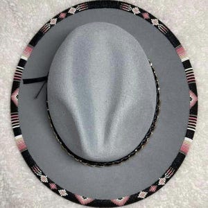 Unisex-Fedora-Hut / Klassischer Filzhut für Damen und Herren / Stilvoller Vintage-Sommerhut / Ideal für Festivals, Hochzeiten, Strandurlaube und als Geschenk für Sie und Ihn