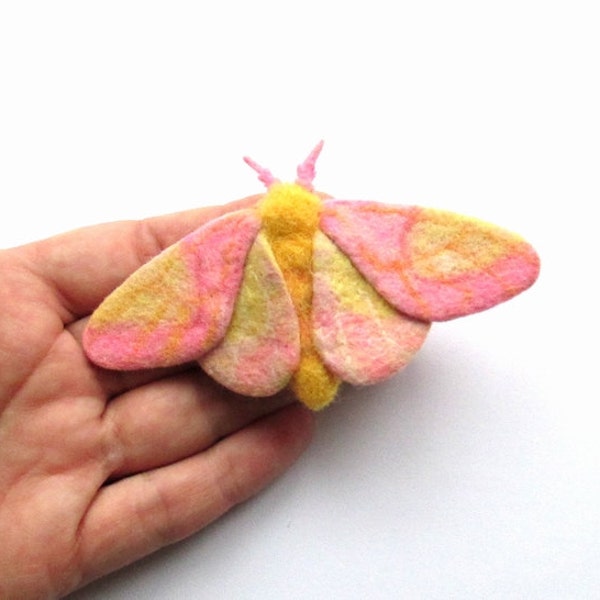 Needle felted, moth art, winged insect,brooch, insect lover gift, felted jewelry,mummy gift, moth art, textile art, women gift,flying insect