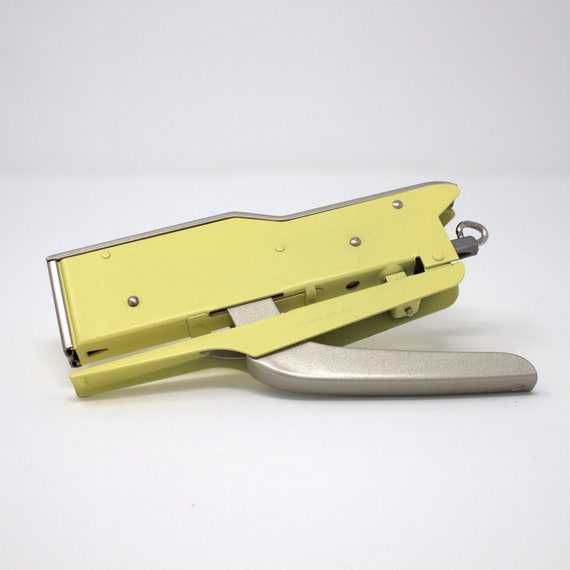 Zenith 548//and Pastel Yellow Plier Stapler