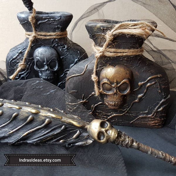 Skull penholder, Black gold, black silver feather pen and pen holder set, Halloween gift, Skull  Holder, skull gift ideas, halloween decor