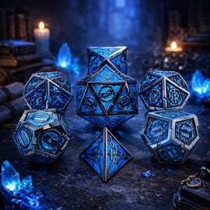 Puede incluir: Un letrero de madera hecho a mano con la palabra "Welcome" en una fuente juguetona. El letrero está pintado de blanco con letras negras y tiene un pequeño corazón. Para uso en interiores o exteriores.