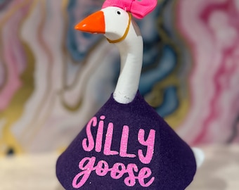 Silly Goose Outfit for  Desk Goose (6-8 Inch)