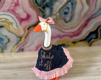 Shake It Off” Goose Outfit – Taylor-Inspired Dress for Desk Goose