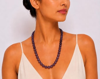 Handgefertigte Halskette mit 11 mm runden Amethystperlen, Halskette aus violetten Kristallen